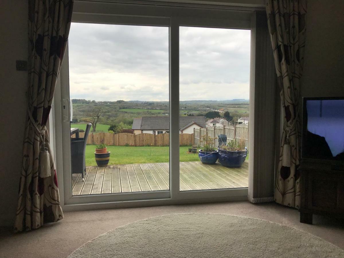 Valley View / Gwel Y Cwm Villa Ammanford Exteriör bild